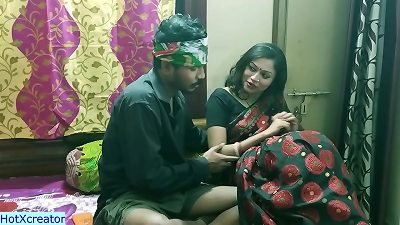 Indian molten new bhabhi old-school fucky-fucky with hubby brother! Clear hindi audio