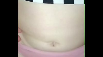 Chupando las tetas spanking de la mama de mi novia y corriendome en su boca