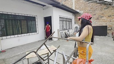 "NEW yr GIFT: Homeless lady licks BANANA while getting doggy ass fucking